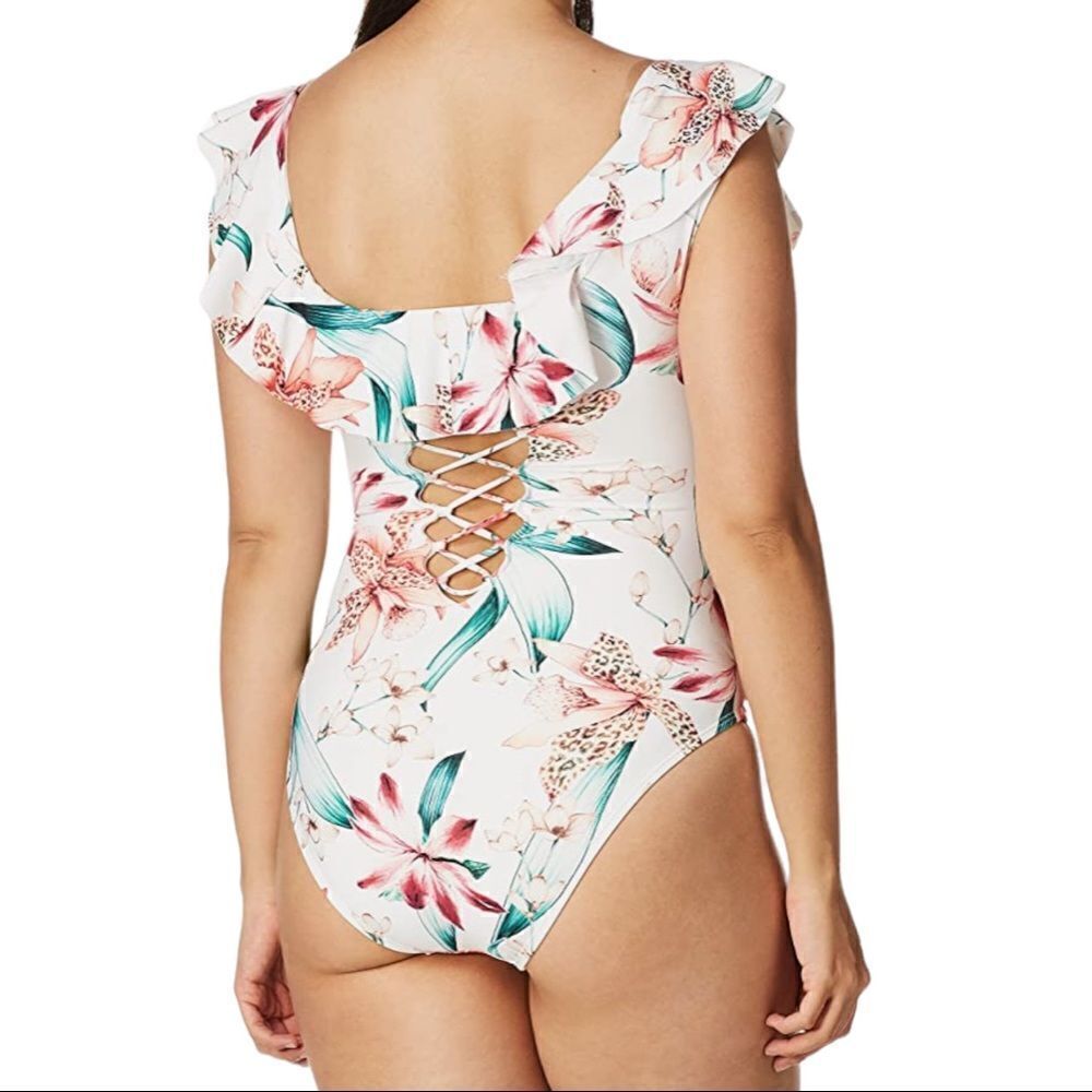𝅺LA Blanca Womens Off Shoulder Ruffle One Piece Swimsuit